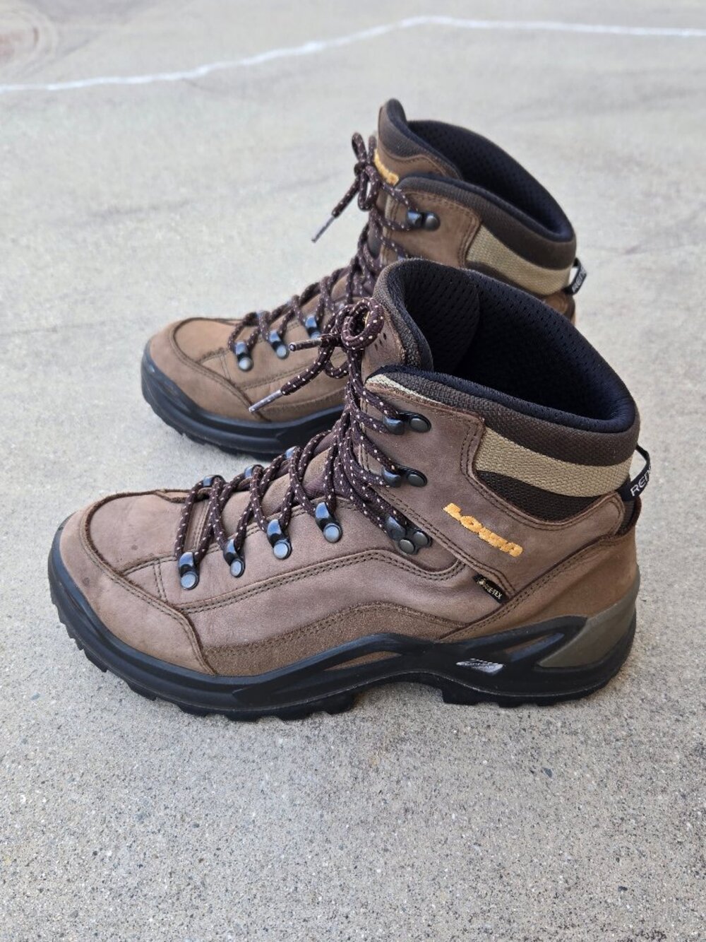 Lowa Renegade GTX Mid Hiking Boots Brown Waterproof Men's Size 8 Gore-Tex Used